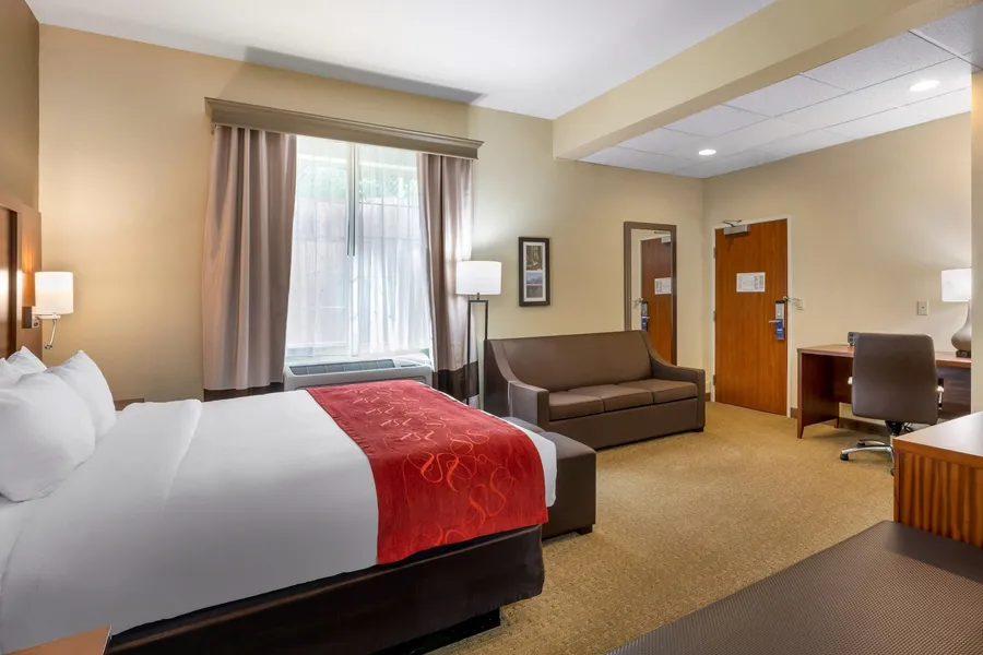 Comfort Suites Eugene University hotel detail image 6