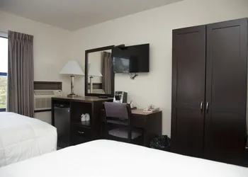 Happy Day Inn hotel thumbnail 8