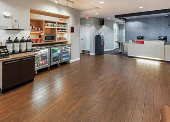 Towneplace Suites by Marriott Broken Arrow hotel thumbnail 3