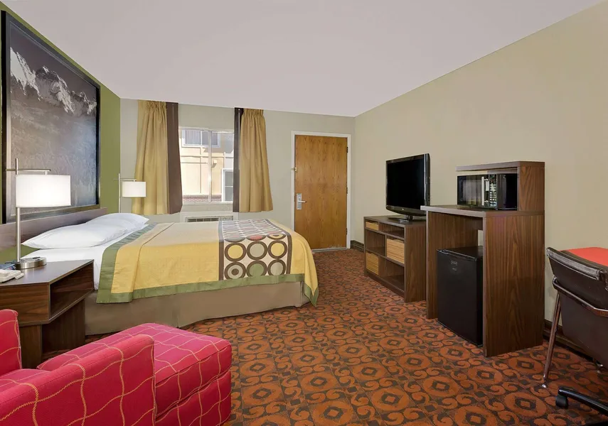 Super 8 by Wyndham Denver Central hotel detail image 6