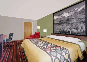 Super 8 by Wyndham Denver Central hotel thumbnail 8