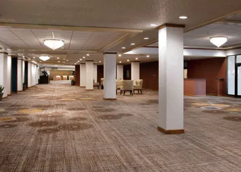 DoubleTree by Hilton Hotel Portland hotel thumbnail 5
