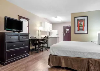 Extended Stay America Suites Pensacola University Mall hotel thumbnail 4