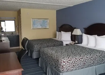 Days Inn by Wyndham Clearwater/Gulf to Bay hotel thumbnail 5