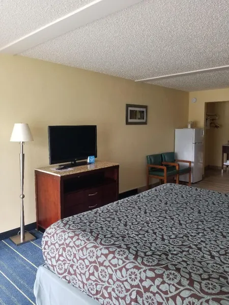 Days Inn by Wyndham Clearwater/Gulf to Bay hotel detail image 6