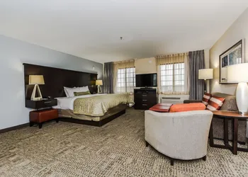 Staybridge Suites Grand Forks by IHG hotel thumbnail 4