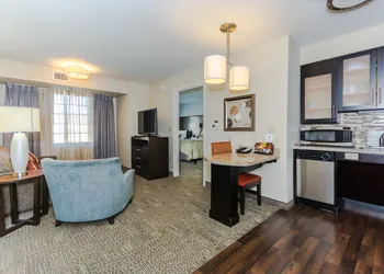 Staybridge Suites Grand Forks by IHG hotel thumbnail 5