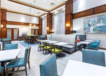 Hampton Inn & Suites Houston Heights I-10 hotel thumbnail 2