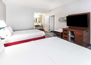 Hampton Inn & Suites Houston Heights I-10 hotel thumbnail 6
