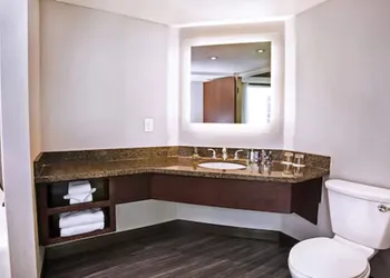 Marriott Niagara Falls Fallsview Hotel & Spa hotel thumbnail 8