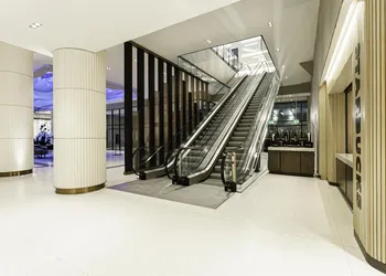 Hilton Niagara Falls/Fallsview Hotel & Suites hotel thumbnail 2