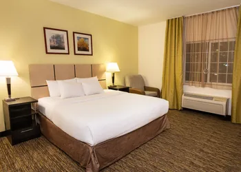 Candlewood Suites Roswell New Mexico by IHG hotel thumbnail 2
