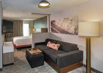 SpringHill Suites Anchorage Midtown hotel thumbnail 8