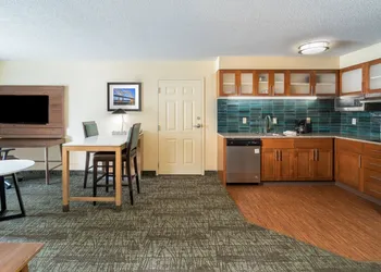 Staybridge Suites Memphis - Poplar Ave East by IHG hotel thumbnail 8