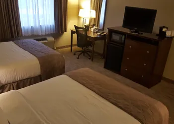 Baymont by Wyndham Minot hotel thumbnail 5