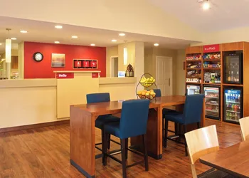 TownePlace Suites by Marriott Seattle Everett/Mukilteo hotel thumbnail 3