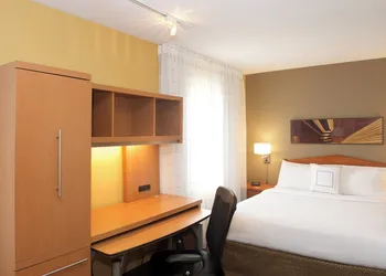 TownePlace Suites by Marriott Seattle Everett/Mukilteo hotel thumbnail 7