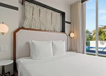 The Daydrift hotel thumbnail 7