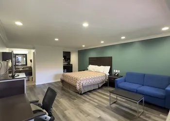 Garden Inn & Suites hotel thumbnail 2