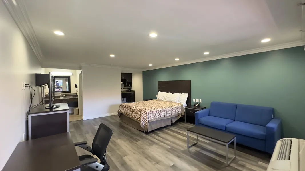 Garden Inn & Suites hotel detail image 2
