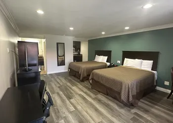 Garden Inn & Suites hotel thumbnail 5