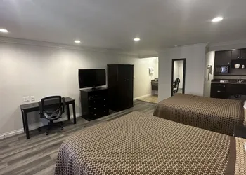 Garden Inn & Suites hotel thumbnail 7