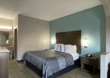 Fairview Inn and Suites hotel thumbnail 8