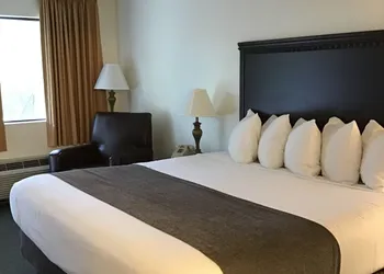 Brookwood Inn hotel thumbnail 8