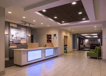 Holiday Inn Express Hotel & Suites Tampa-Anderson Rd/Veteran by IHG hotel thumbnail 2