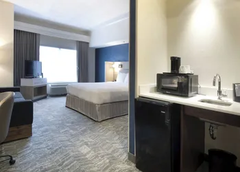 SpringHill Suites by Marriott Savannah I-95 hotel thumbnail 6