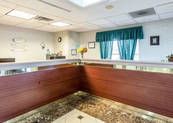 Econo Lodge Inn & Suites Marietta near Dobbins ARB hotel thumbnail 4