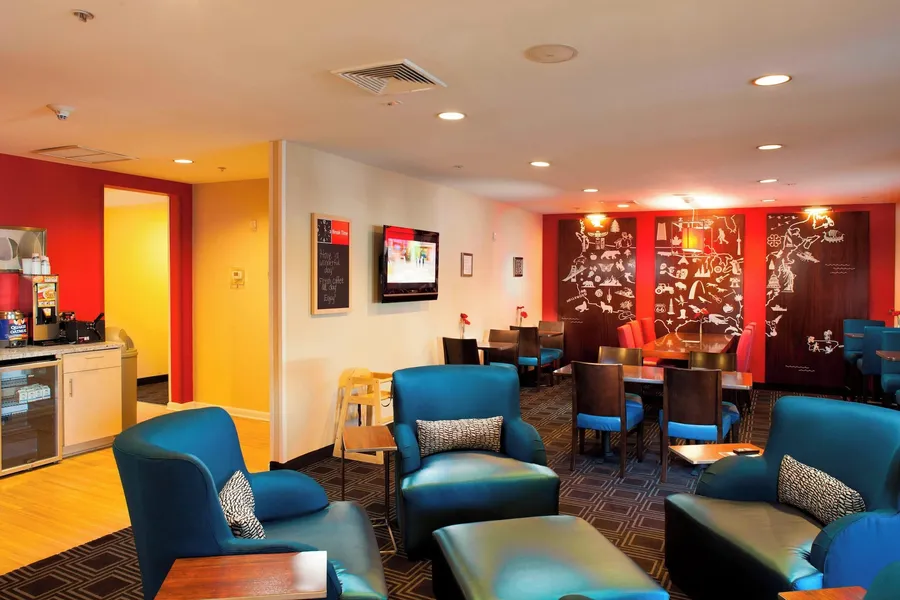 Towneplace Suites by Marriott Savannah Airport hotel detail image 2