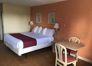 Americas Best Value Inn Tucker hotel thumbnail 6