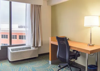 SpringHill Suites by Marriott Chicago Southwest at Burr Ridge/Hinsdale hotel thumbnail 6