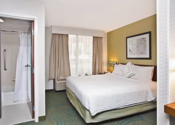 SpringHill Suites by Marriott Chicago Southwest at Burr Ridge/Hinsdale hotel thumbnail 7