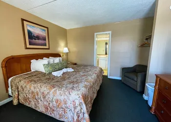 The Oceanfront Viking Motel hotel thumbnail 4