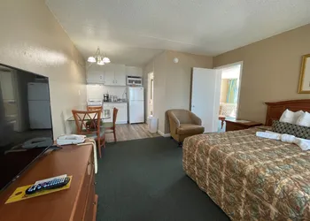 The Oceanfront Viking Motel hotel thumbnail 5
