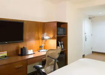 Hilton Garden Inn New York/Manhattan-Midtown East hotel thumbnail 8