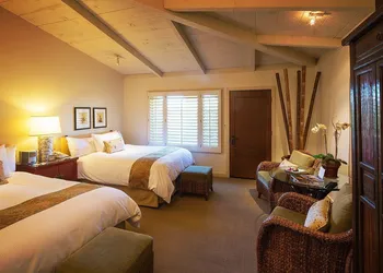 Tradewinds Carmel hotel thumbnail 4