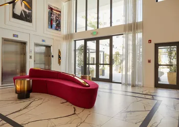 UMA House by Yurbban South Beach hotel thumbnail 3