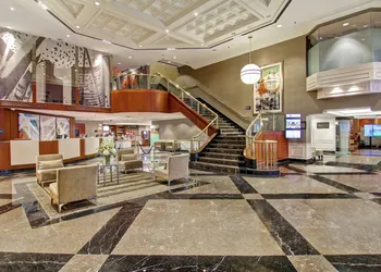DoubleTree by Hilton Hotel Toronto Downtown hotel thumbnail 3