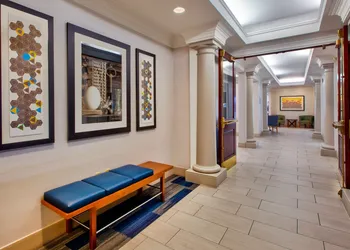 Holiday Inn Express Philadelphia-Midtown by IHG hotel thumbnail 2
