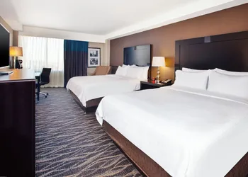 Holiday Inn Express Philadelphia-Midtown by IHG hotel thumbnail 4