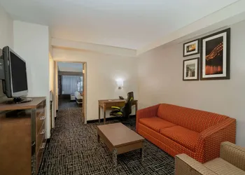 Wingate by Wyndham Memphis East hotel thumbnail 5