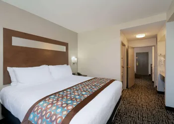 Wingate by Wyndham Memphis East hotel thumbnail 6