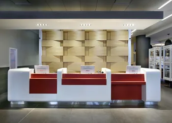 DoubleTree by Hilton Ottawa Downtown hotel thumbnail 3