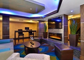 Comfort Inn & Suites El Paso I-10 Airport Area hotel thumbnail 5