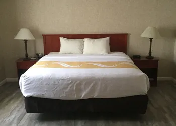 Quality Inn & Suites Albuquerque Midtown - University Area hotel thumbnail 7