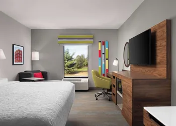 Hampton Inn Chicopee/Springfield hotel thumbnail 6