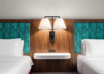 Hampton Inn Chicopee/Springfield hotel thumbnail 8